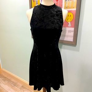 Romeo and Juliet crushed black velvet dress. Size medium